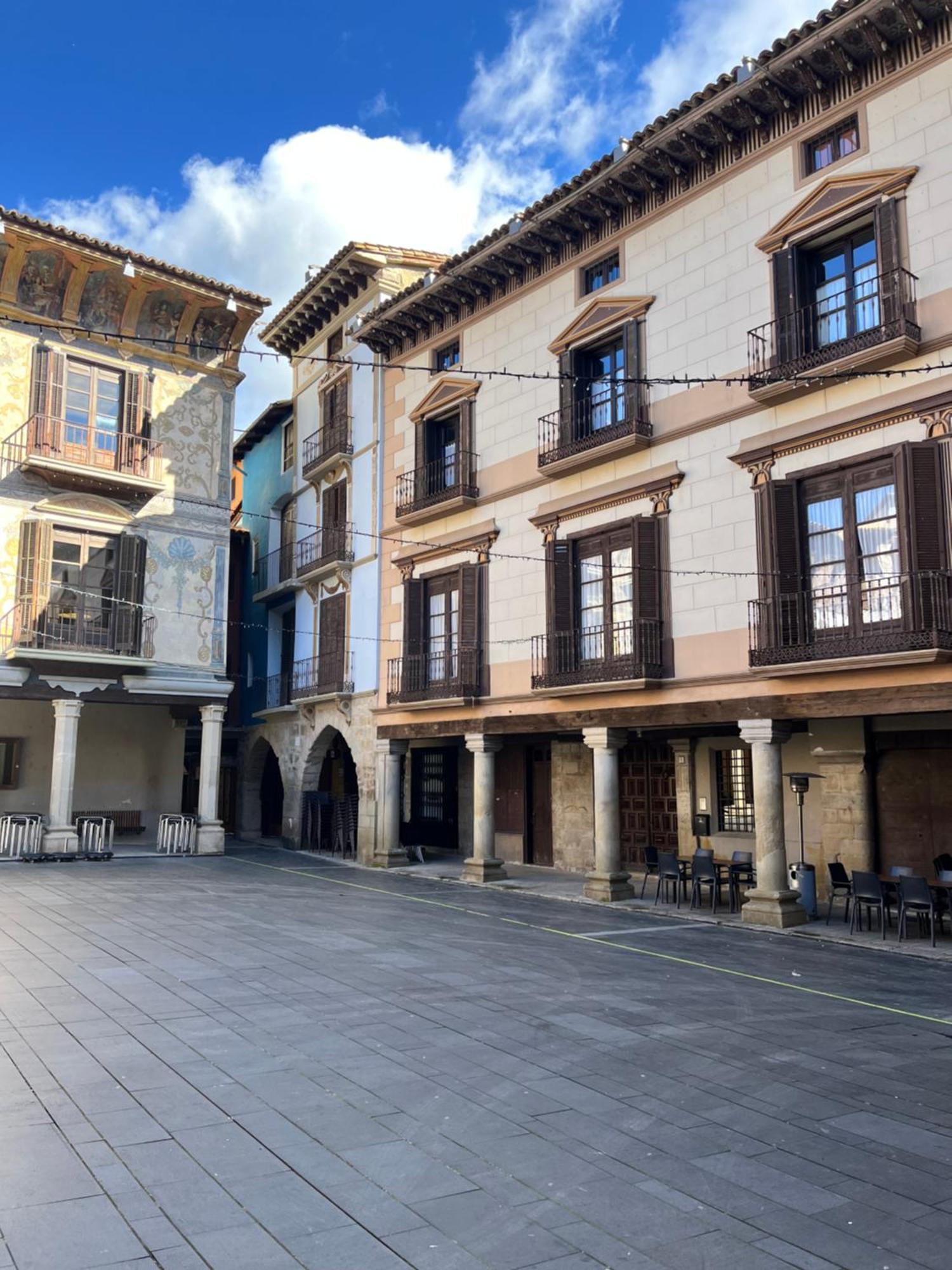 Apartamentos Angelus Plaza Mayor De جراوس المظهر الخارجي الصورة